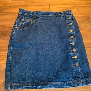 Lorraine's Design classic blue denim skirt, EUC, sz 10, knee length, body con